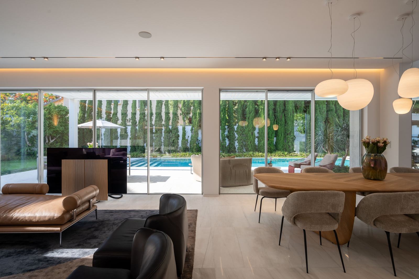 Cypress garden house, listing photography by Re-Capture